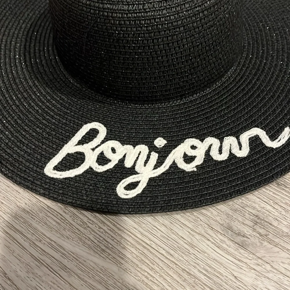 NWT Bonjour black straw hat